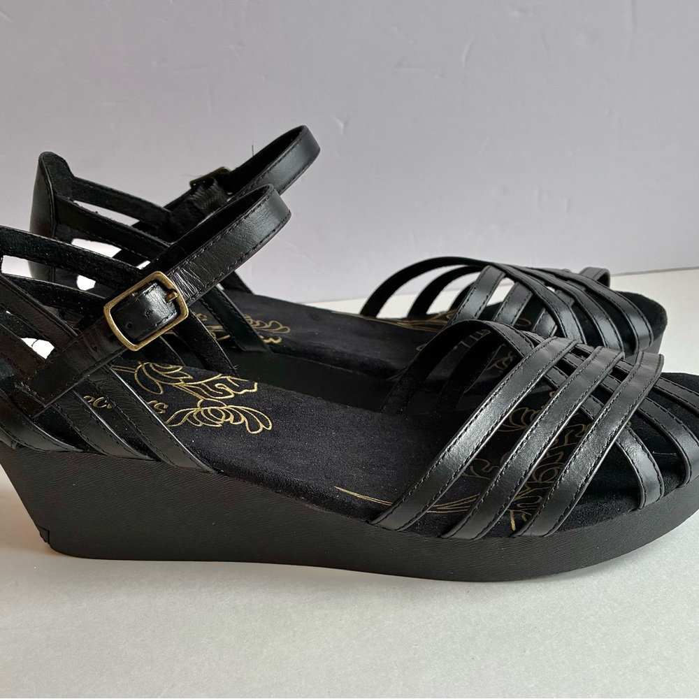 Skechers Women’s Orchard Blossom Wedge Sandals Heels Strappy Black Size 9 - Picture 3 of 9